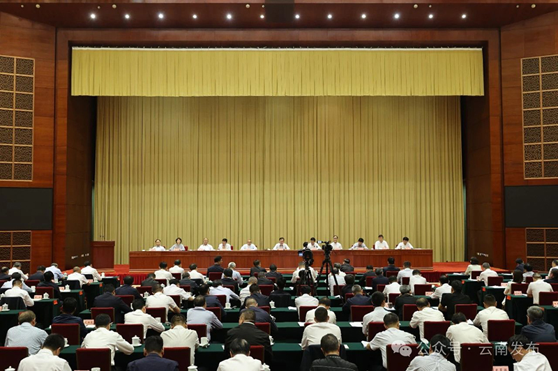 商会领导参加全省优化营商环境大会