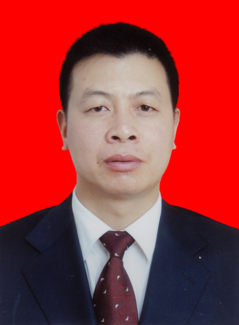 杨通兴 副会长，昆明余庆商贸有限公司董事长