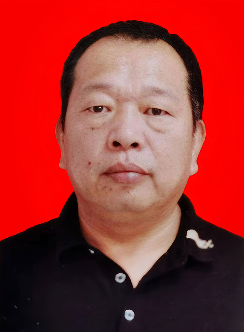 杨跃奎  副会长，元谋宏旭果蔬有限责任公司总经理