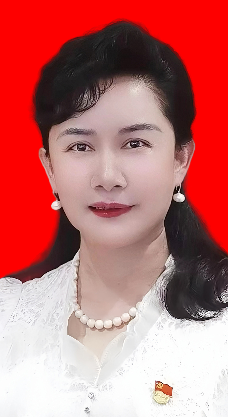 俞小苹  常务副会长，云南大云投资有限公司总经理， 浙江富水建设云南分公司总经理， 昆明信佳鸿祥贸易公司总经理