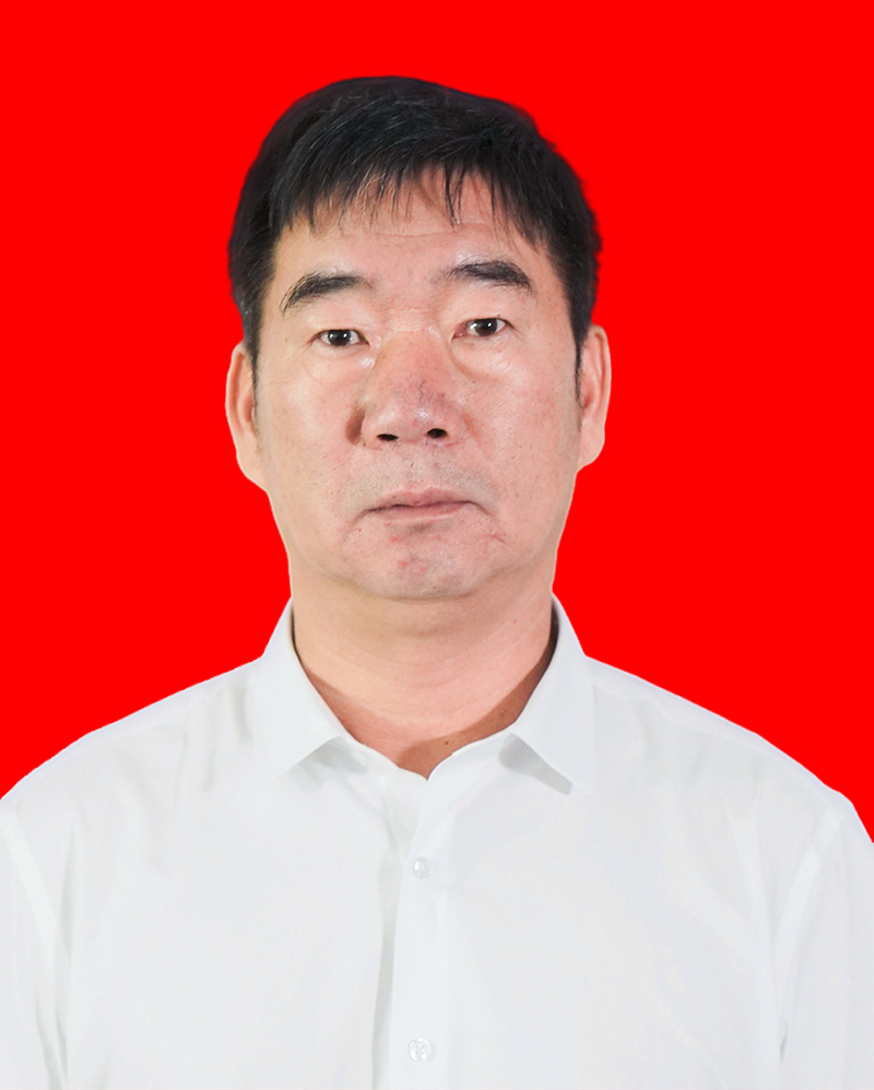 郑礼华  副会长，普洱德鑫建筑材料有限公司总经理