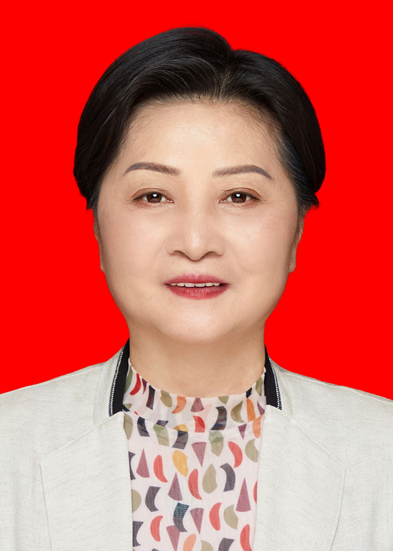 孙荷香  副会长，昆明鑫鑫朝晖商贸有限公司董事长