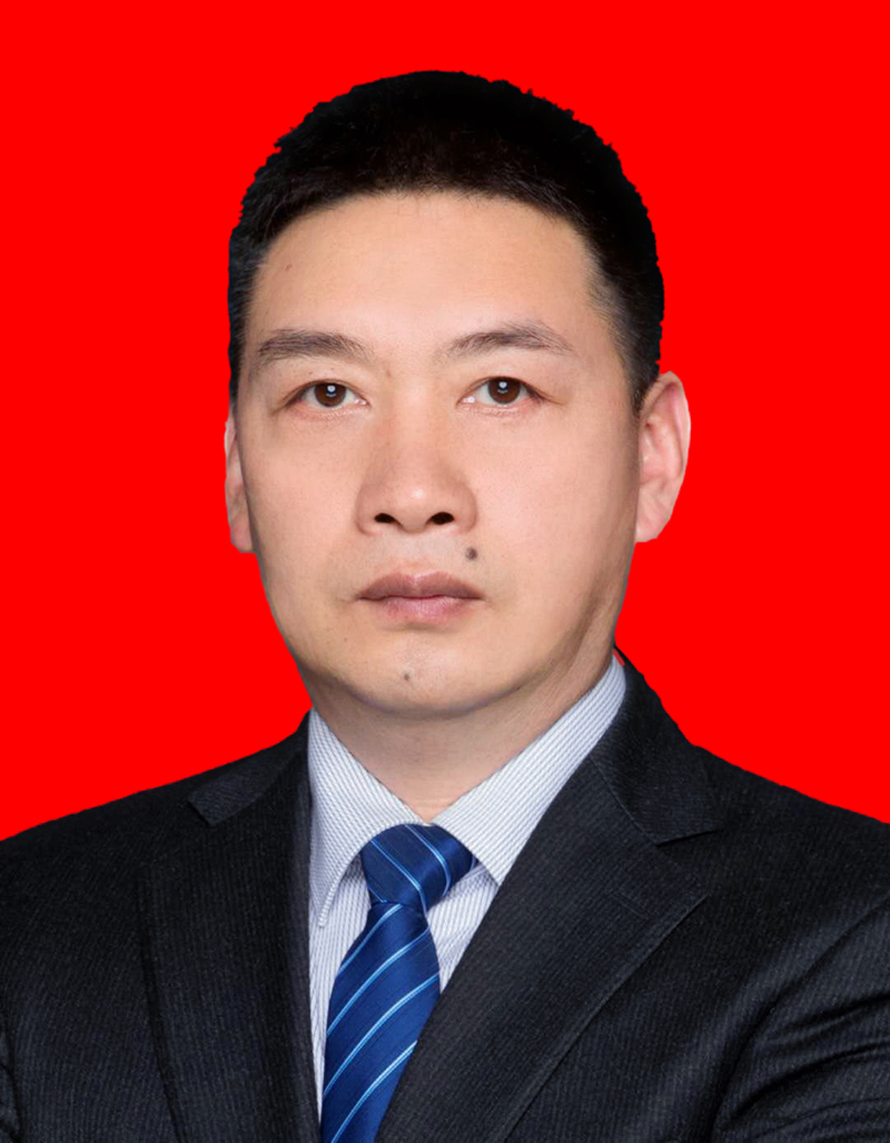 周祖秀  常务副会长，昆明市天台商会会长，融和未来控股集团有限公司董事长