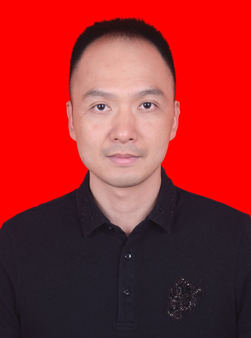 叶李平  副会长，云南中芝暖通设备有限公司总经理