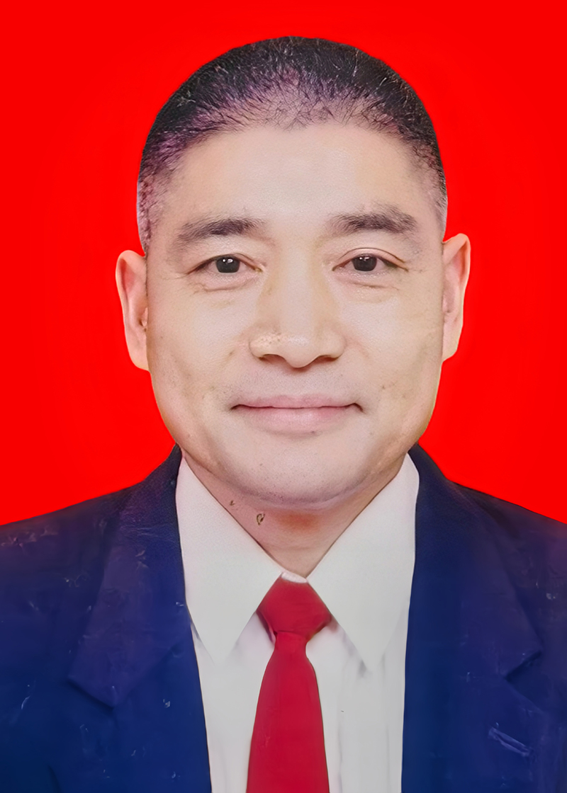 林金新  副会长，昆明金雅德商贸有限公司董事长