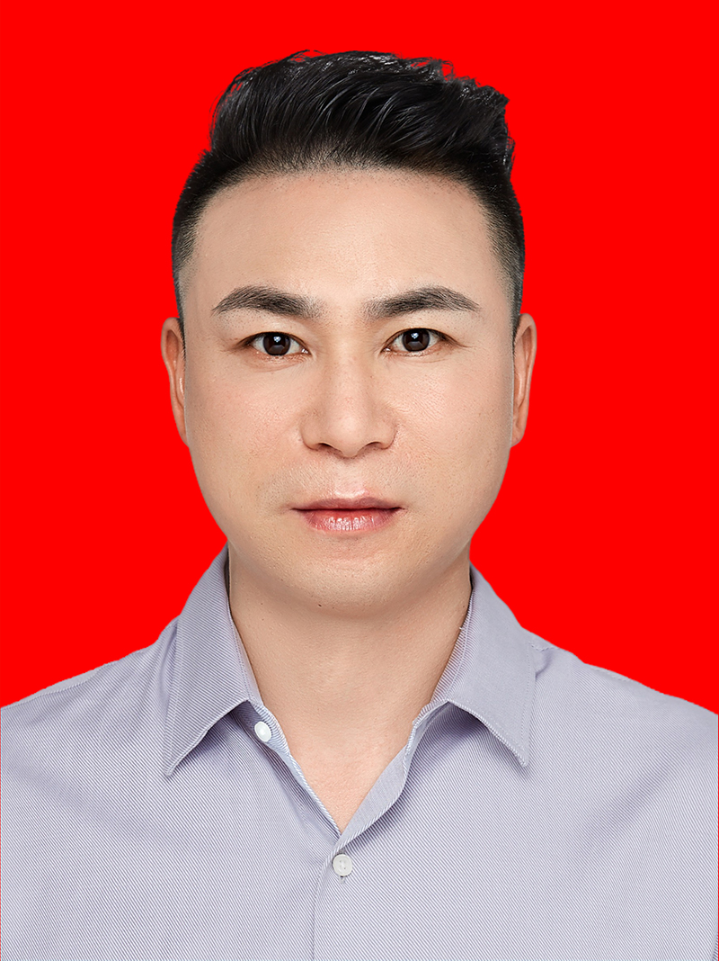 鲍中福  副会长，楚雄州元谋县梵通农业发展有限公司总经理， 临沧市云县梵通农业发展有限公司总经理， 德宏州陇川县梵通农业发展有限公司总经理