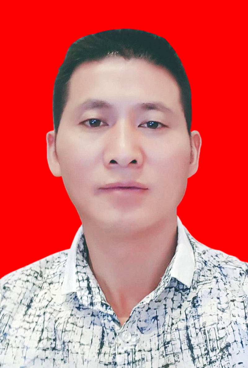 吴瑜明  常务副会长，丽江市浙江商会会长，云南天鸿金兄弟工贸（集团）有限公司董事长
