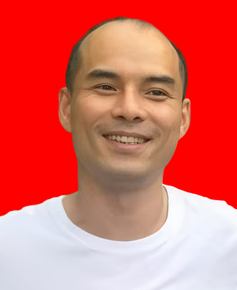 孙海明  副会长，富贵鸟服饰总经理