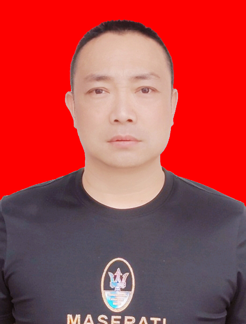 项伟剑   副会长，云南天童贸易有限公司总经理