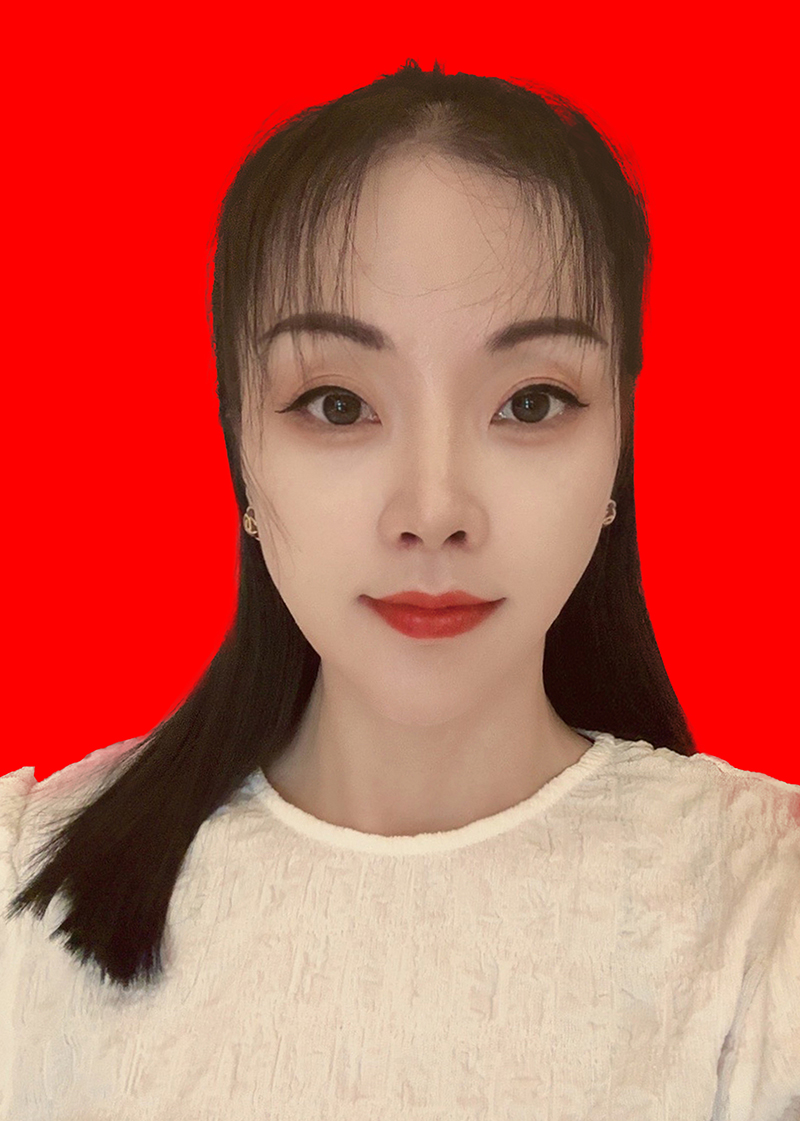 李丹丹  副会长，巴黎奢品汇总经理