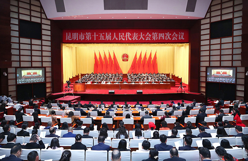 商会领导参加市十五届人大四次会议