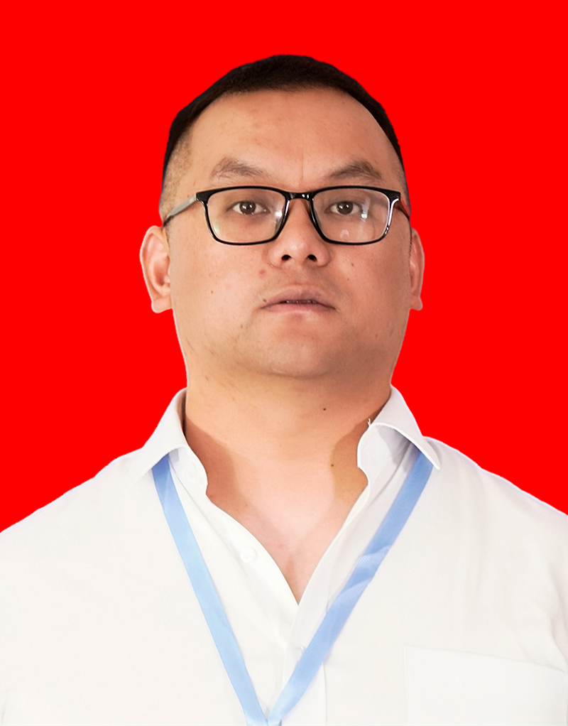 章海军  副会长，云顶建材云南有限公司总经理