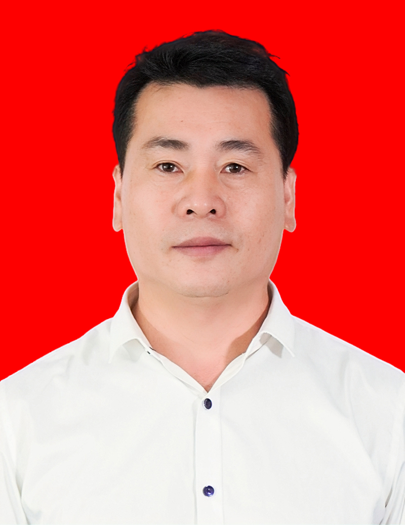张芳全  副会长，云南万盛园艺有限公司总经理