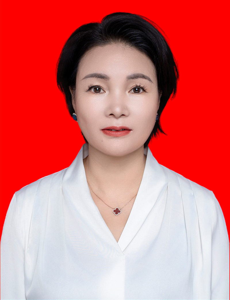 周玲仙  副会长，贵州省凯里市大诚友超市企业管理有限公司总经理