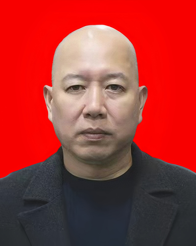张建练  常务副会长，蒙自市联艺经贸有限公司董事长