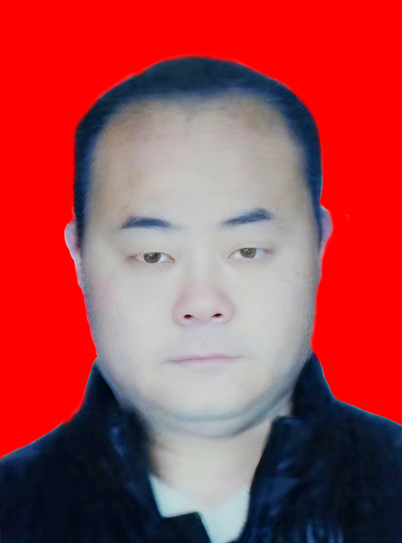 李东  副会长，云南聚诺机电设备有限公司董事长